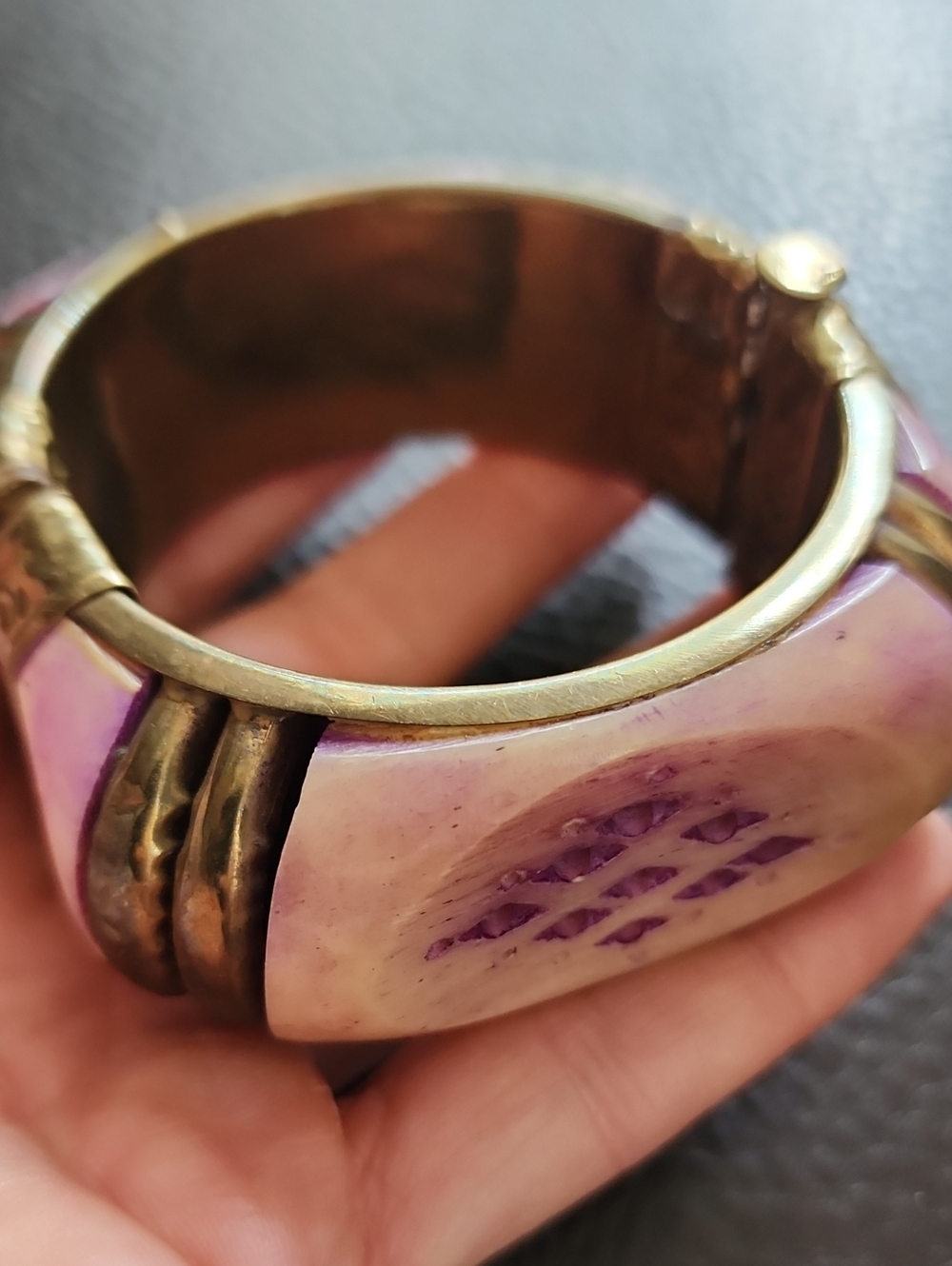 VTG Brass & Purple Carved Bone/Horn Bracelet